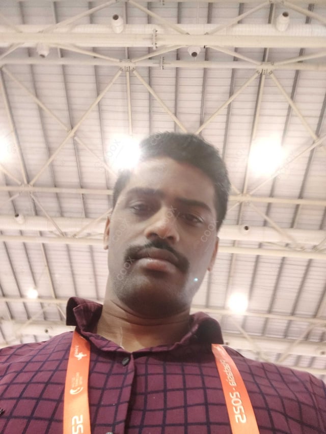 Chef from COOX at bookings. Professional cooks chefs at home