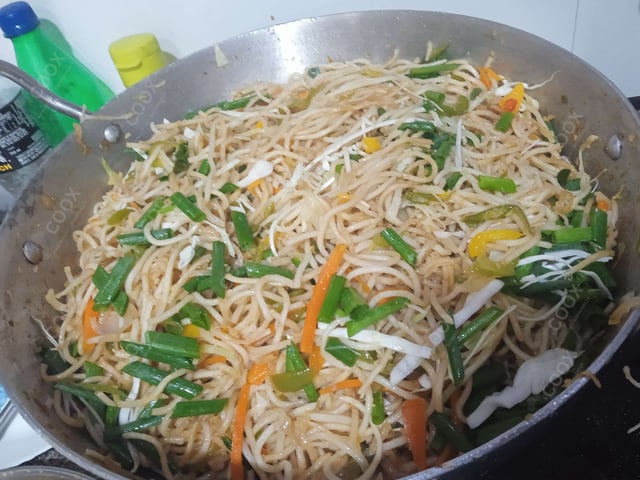 Delicious Chilli Garlic Noodles prepared by COOX