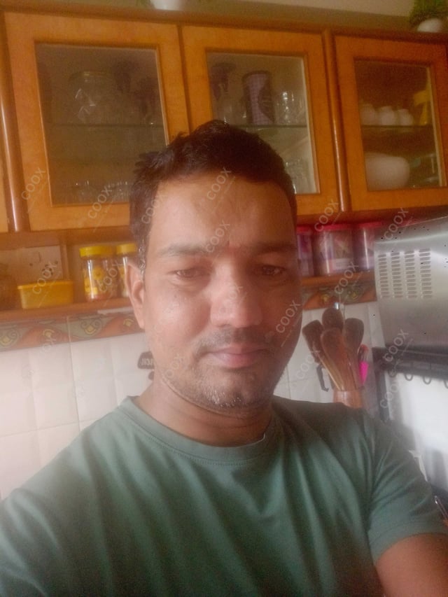 Chef from COOX at bookings. Professional cooks chefs at home