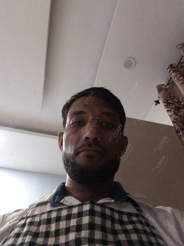 Chef from COOX at bookings. Professional cooks chefs at home