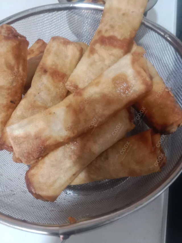 Delicious Veg Spring Rolls prepared by COOX
