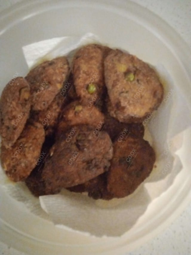 Delicious Veg Cutlets prepared by COOX