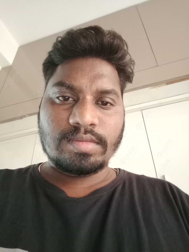 Chef from COOX at bookings. Professional cooks chefs at home