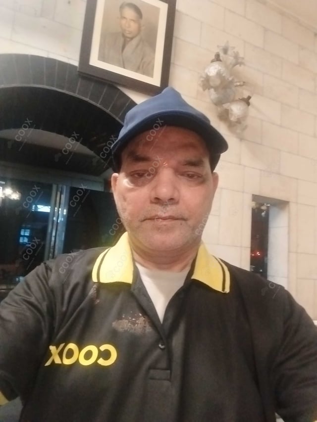 Chef from COOX at bookings. Professional cooks chefs at home