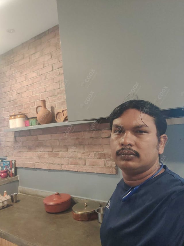 Chef from COOX at bookings. Professional cooks chefs at home