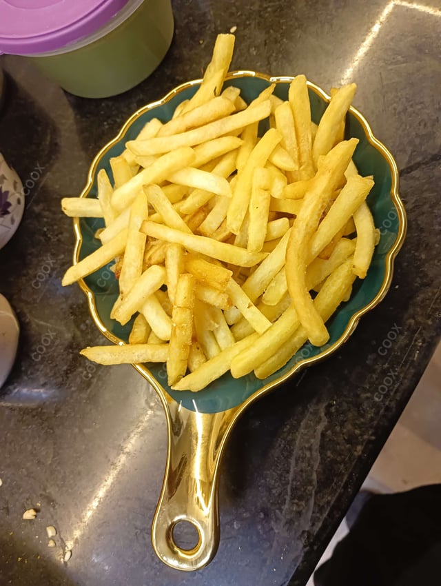 Delicious Peri Peri Fries prepared by COOX