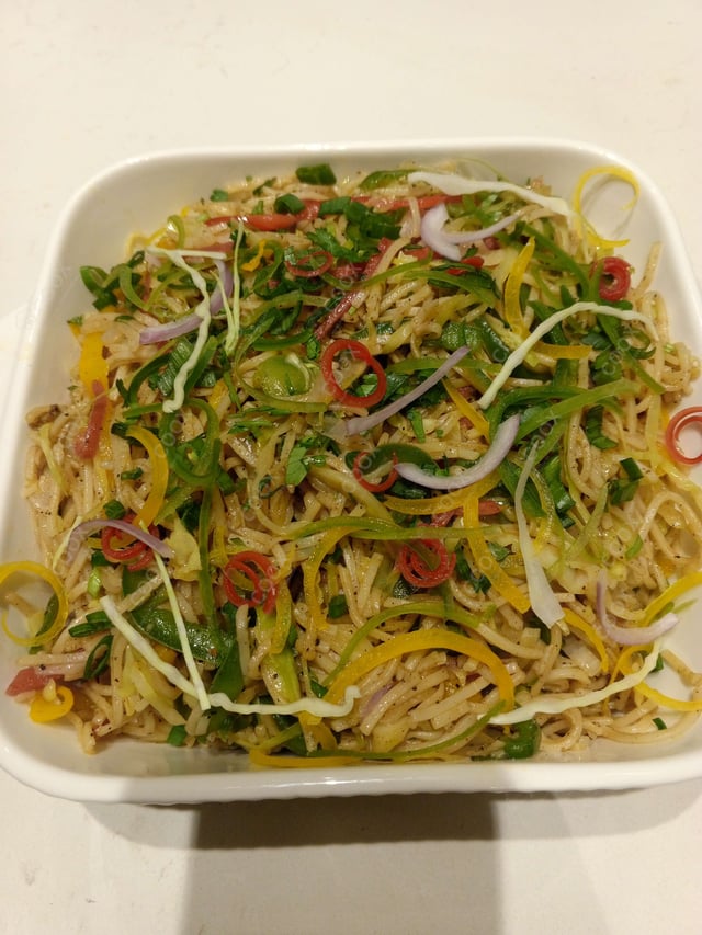 Delicious Veg Hakka Noodles prepared by COOX