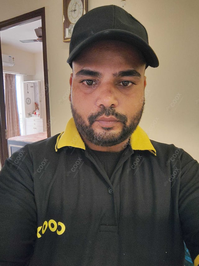 Chef from COOX at bookings. Professional cooks chefs at home