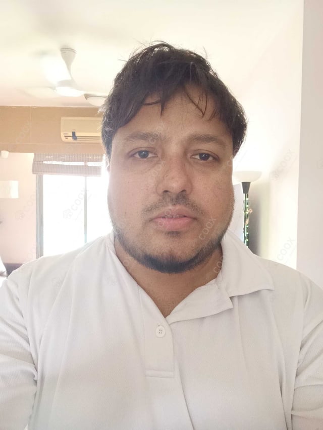 Chef from COOX at bookings. Professional cooks chefs at home