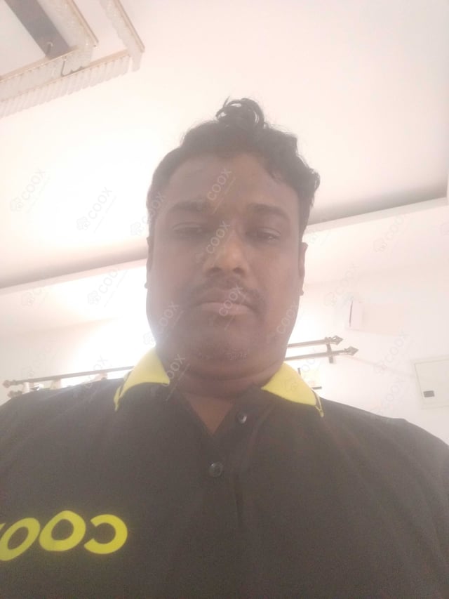 Chef from COOX at bookings. Professional cooks chefs at home