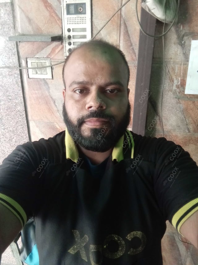 Chef from COOX at bookings. Professional cooks chefs at home