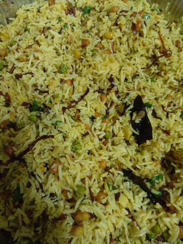 Tasty Lemon Rice cooked by COOX chefs cooks during occasions parties events at home