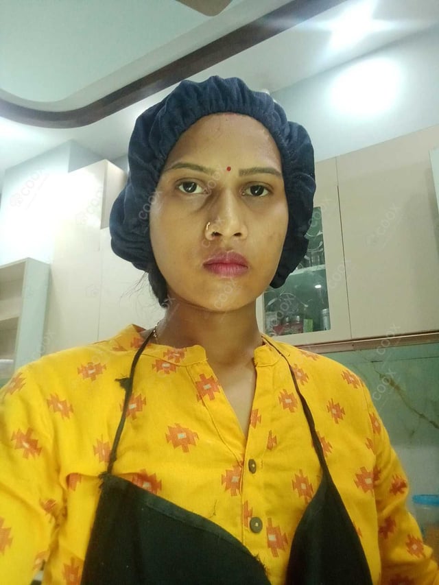 Chef from COOX at bookings. Professional cooks chefs at home