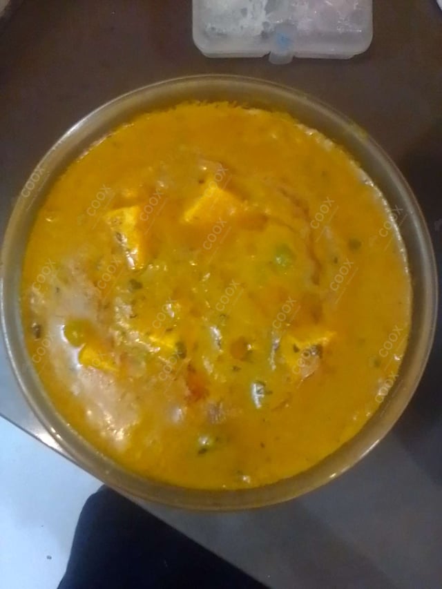 Tasty Matar Paneer cooked by COOX chefs cooks during occasions parties events at home