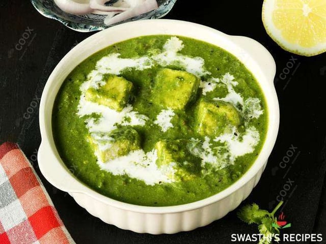 Delicious Palak Paneer prepared by COOX