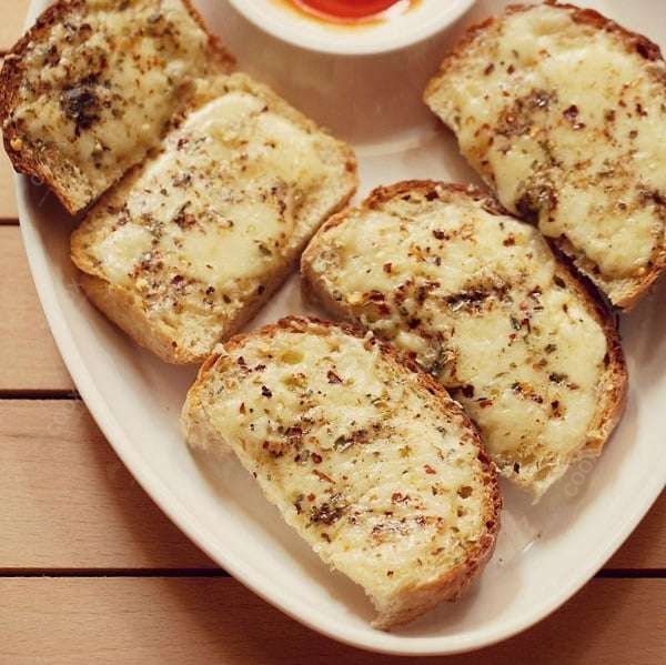 Delicious Garlic Bread with Cheese prepared by COOX