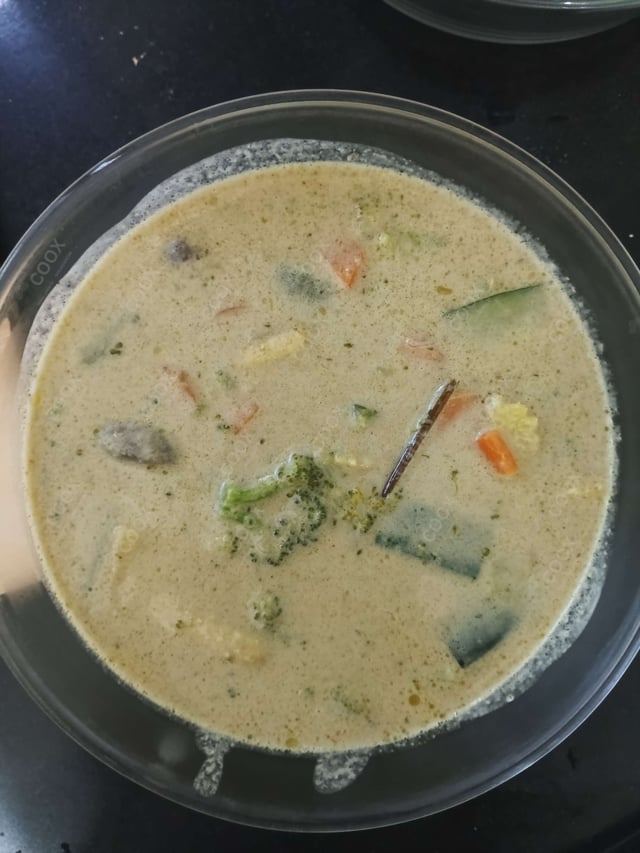 Delicious Green Thai Curry prepared by COOX