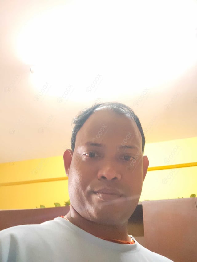 Chef from COOX at bookings. Professional cooks chefs at home