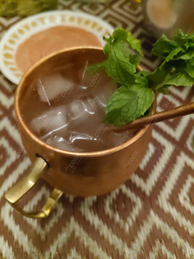 Delicious Regular Soft Drinks, Hard Drinks, Beers, Juices, W prepared by COOX