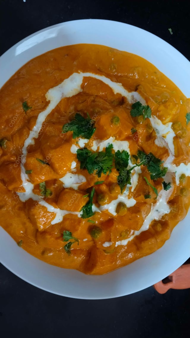 Delicious Matar Paneer prepared by COOX