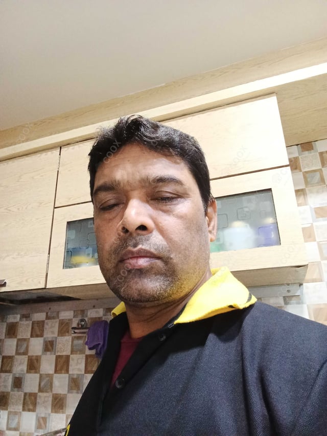 Chef from COOX at bookings. Professional cooks chefs at home