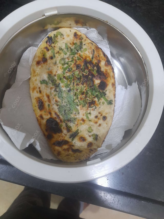 Delicious Naan (Butter / Garlic) prepared by COOX