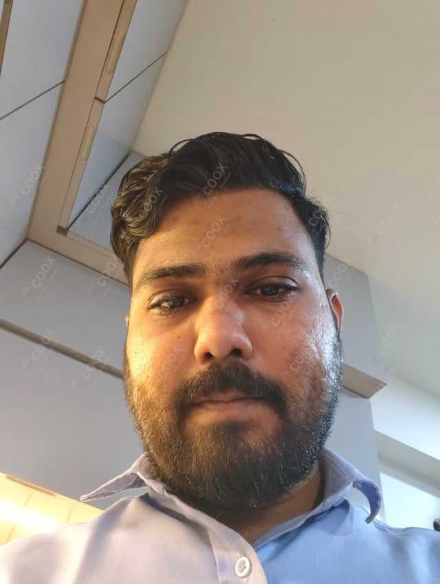 Chef from COOX at bookings. Professional cooks chefs at home