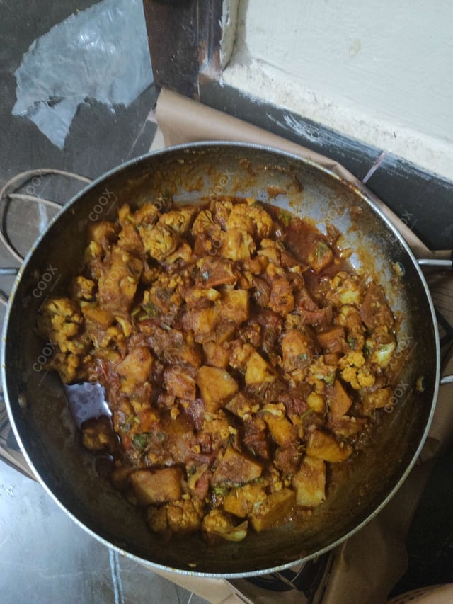 Delicious Aloo Gobhi prepared by COOX