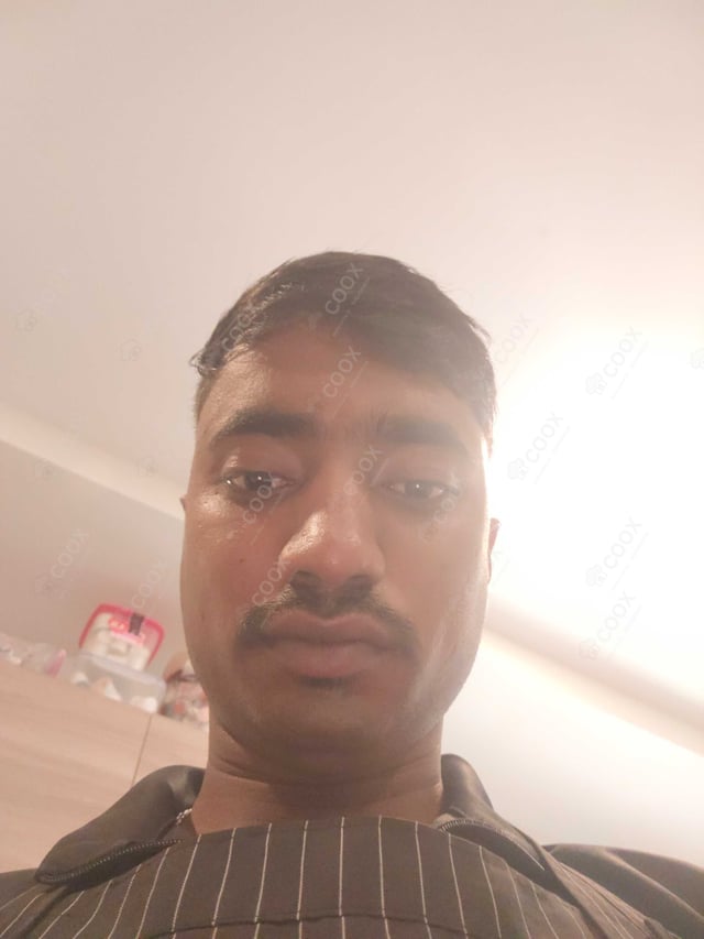 Chef from COOX at bookings. Professional cooks chefs at home