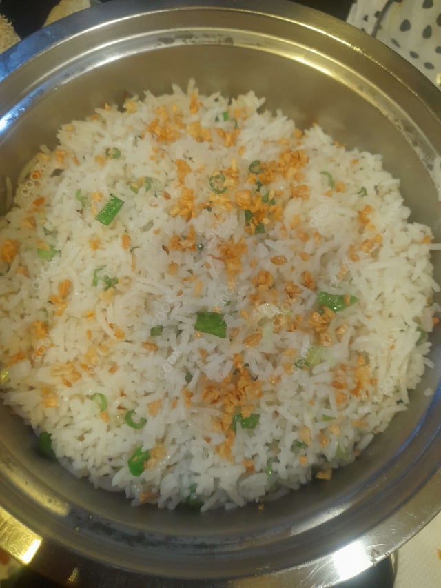 Delicious Burnt Garlic Rice prepared by COOX