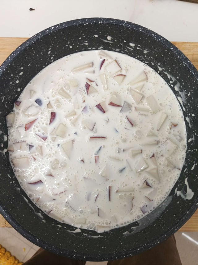 Delicious Fruit Cream prepared by COOX