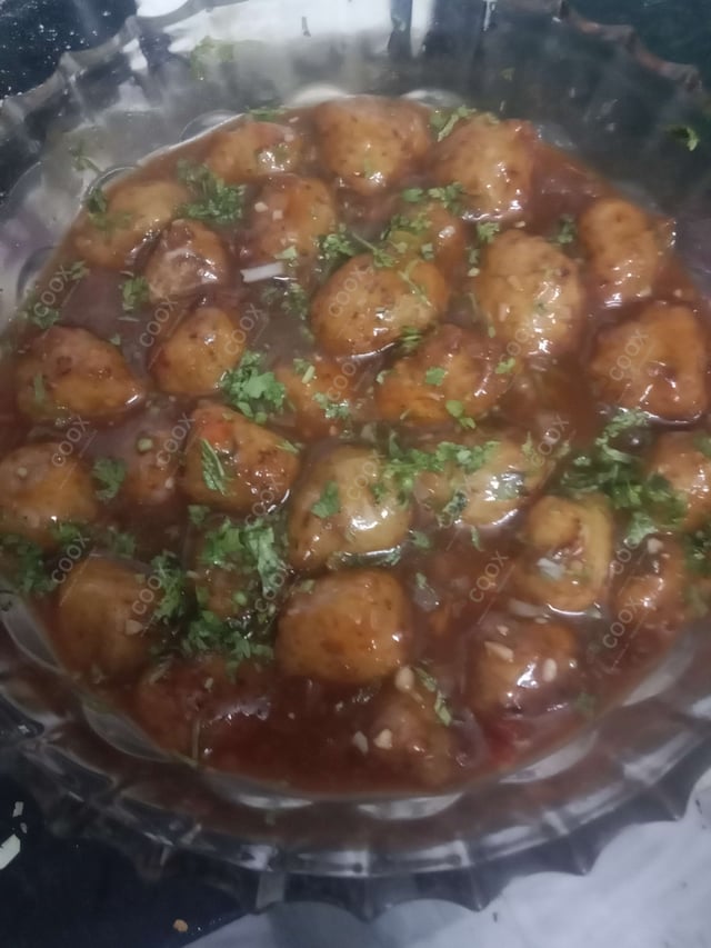 Delicious Veg Hakka Noodles prepared by COOX