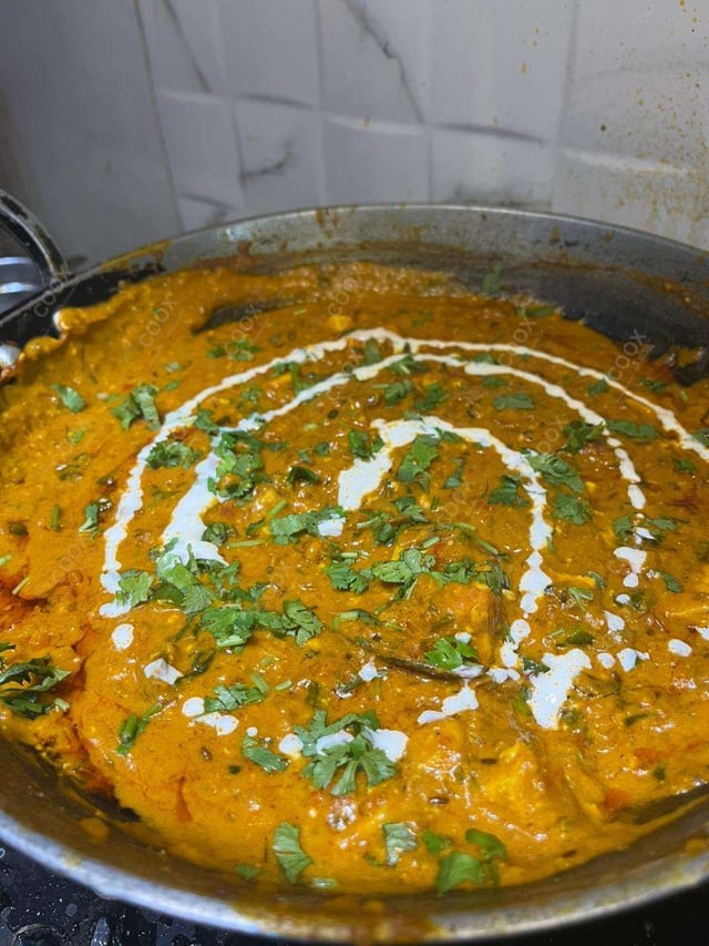 Delicious Paneer Lababdar prepared by COOX