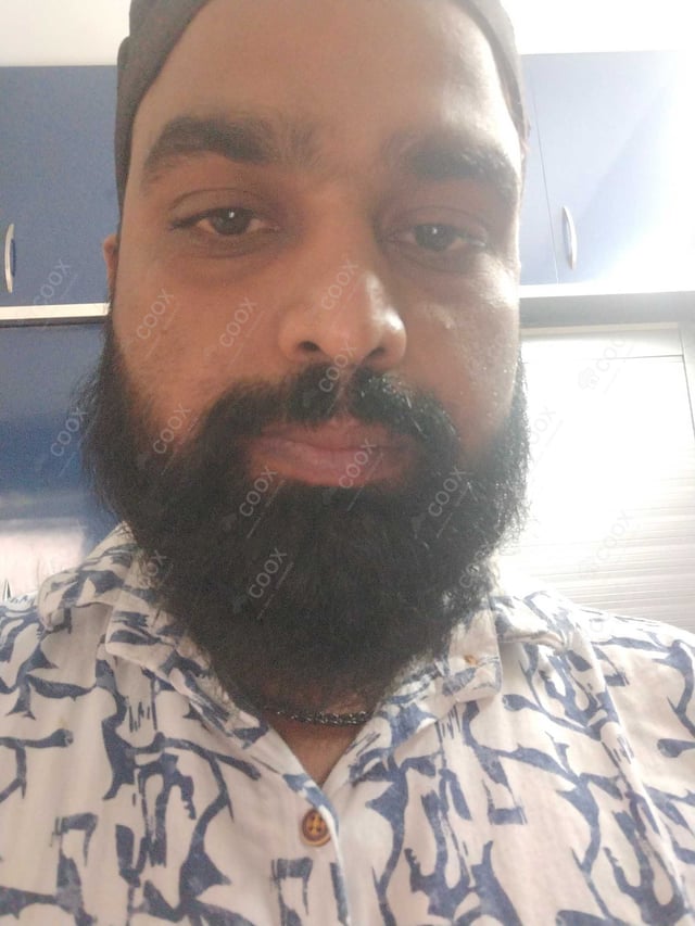 Chef from COOX at bookings. Professional cooks chefs at home