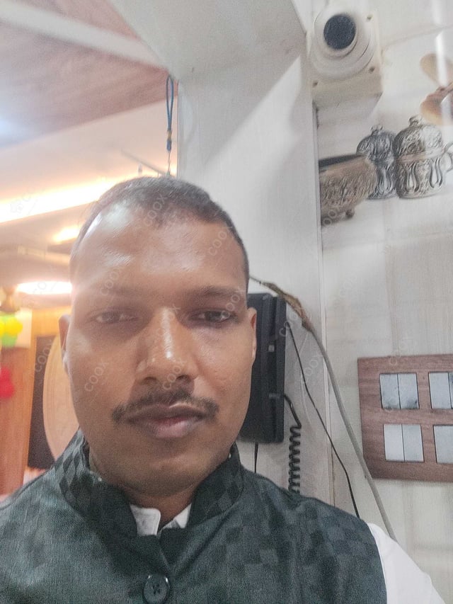 Chef from COOX at bookings. Professional cooks chefs at home