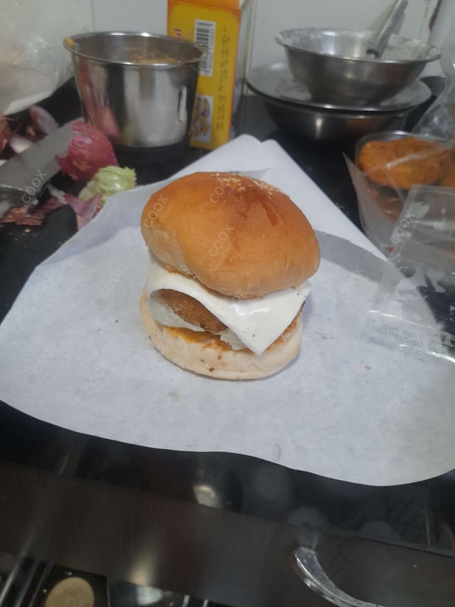 Delicious Mini Veg Burgers prepared by COOX