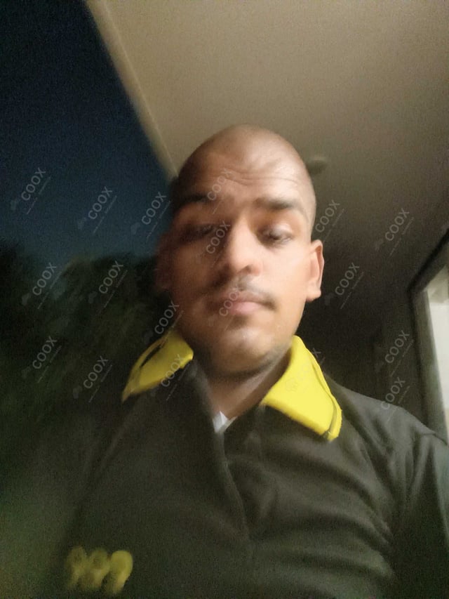 Chef from COOX at bookings. Professional cooks chefs at home