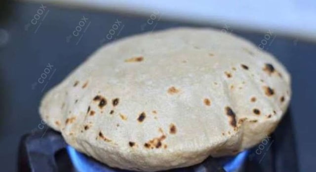 Delicious Tawa Rotis prepared by COOX
