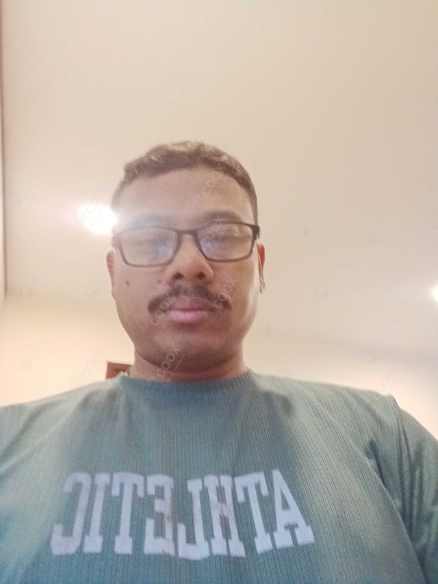 Chef from COOX at bookings. Professional cooks chefs at home