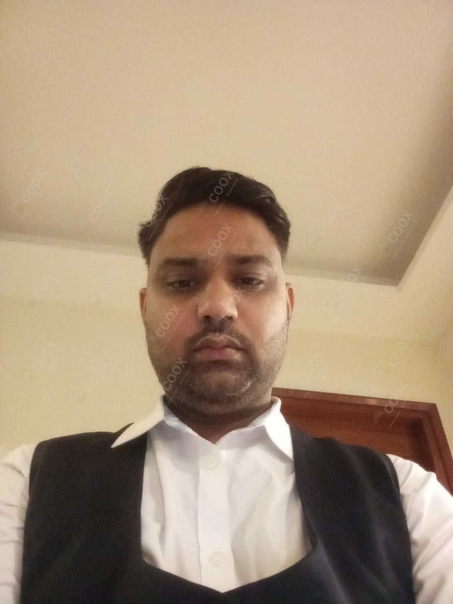 Chef from COOX at bookings. Professional cooks chefs at home