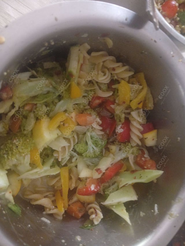 Delicious Lettuce Pesto Salad prepared by COOX