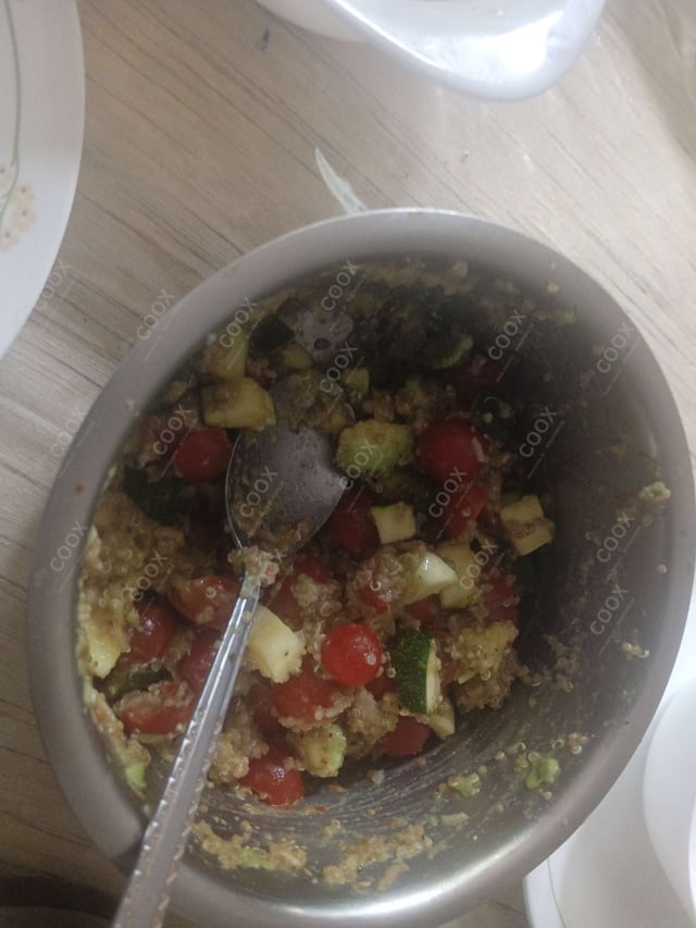 Delicious Quinoa Salad prepared by COOX