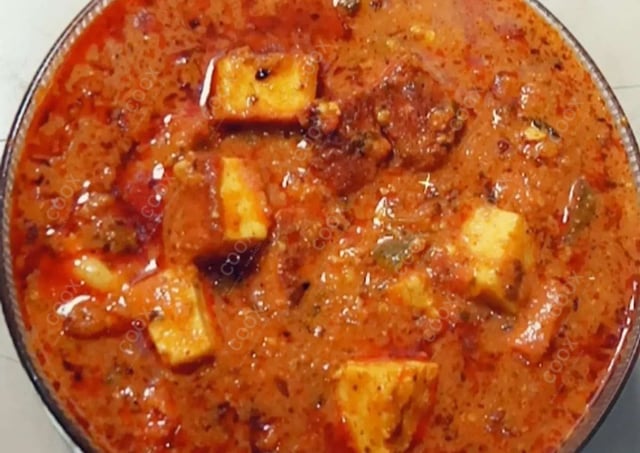 Tasty Paneer Butter Masala cooked by COOX chefs cooks during occasions parties events at home