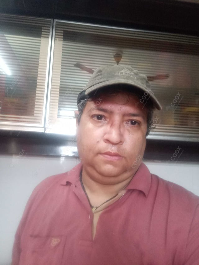 Chef from COOX at bookings. Professional cooks chefs at home