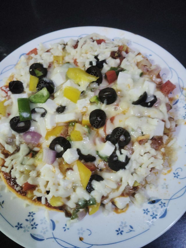 Delicious Veg Pizza prepared by COOX