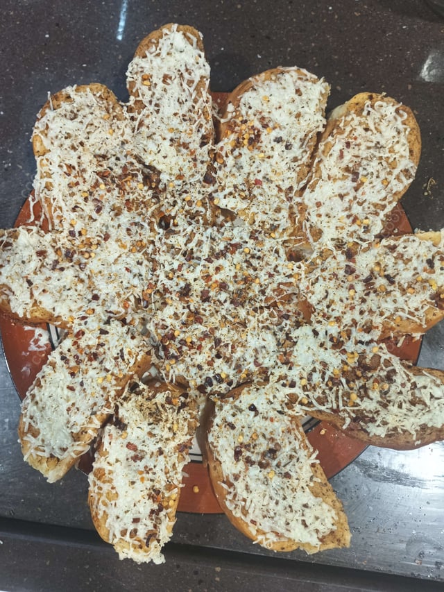 Delicious Garlic Bread with Cheese prepared by COOX