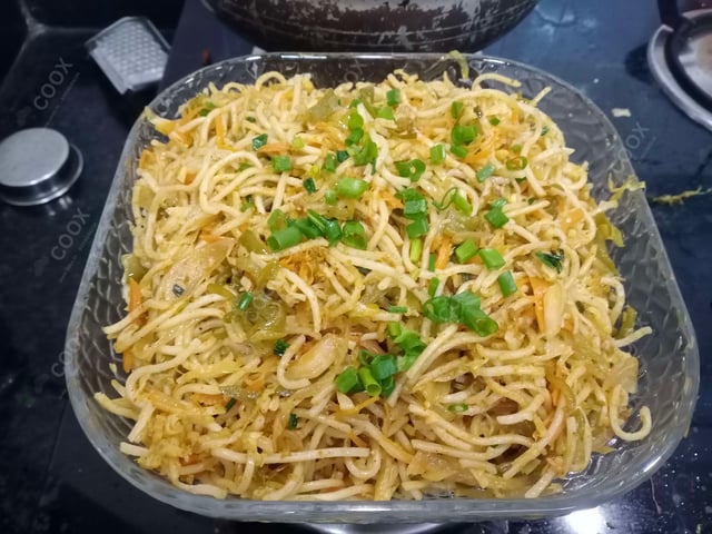 Delicious Veg Hakka Noodles prepared by COOX