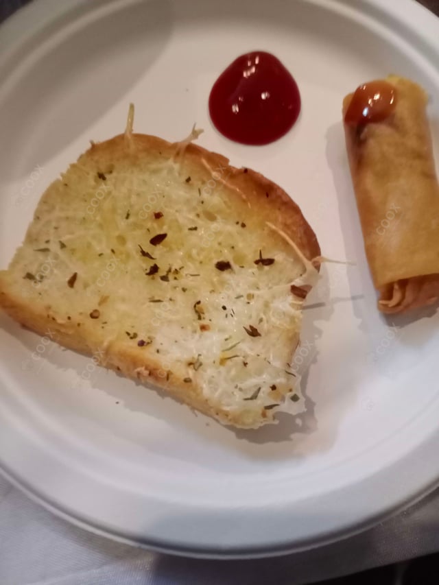 Delicious Garlic Bread with Cheese prepared by COOX
