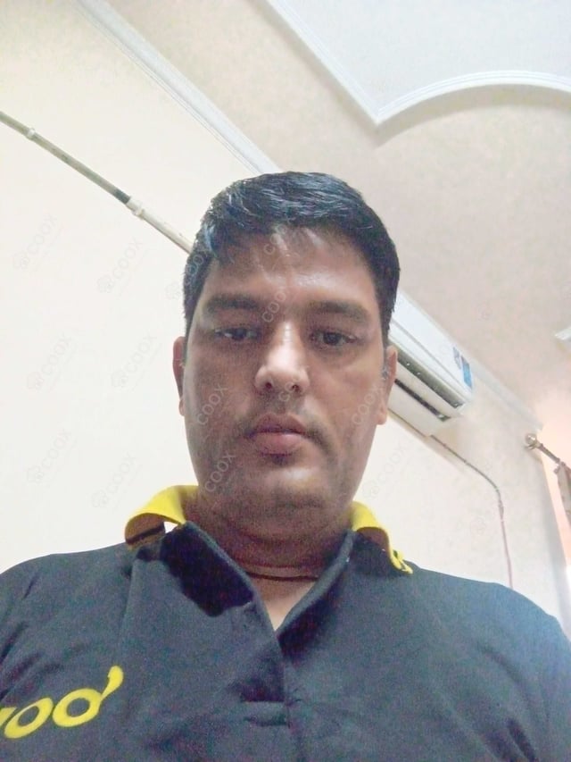 Chef from COOX at bookings. Professional cooks chefs at home