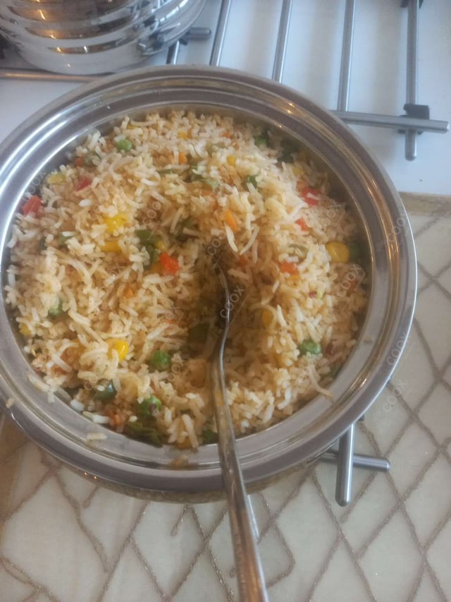 Delicious Veg Fried Rice prepared by COOX